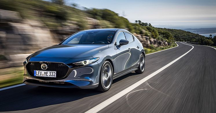 Mazda3_HB_Polymetal_Action-8_TW