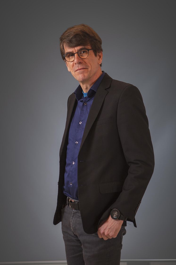Thomas Olofsson, stående