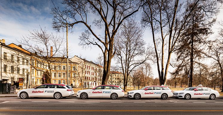 Taxi på rekke og rad Birkelunden_5_H