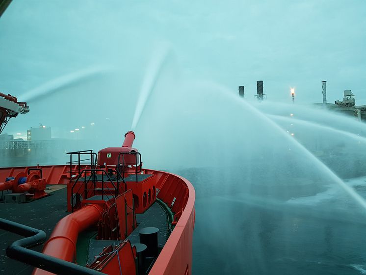 'Esvagt Aurora' at Melkøya - 2