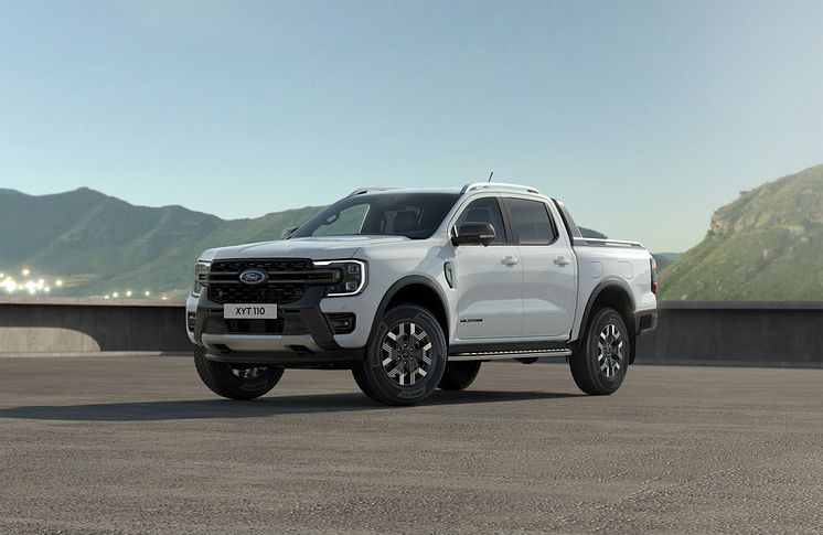 Ford Ranger ladbar hybrid  (8).jpg