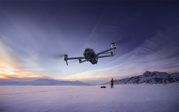 Mavic 4 Pro_Lifestyle KV_Polar Exploration.jpg