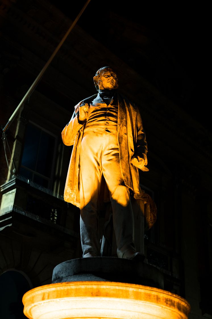 Sir Rowland Hill Statue