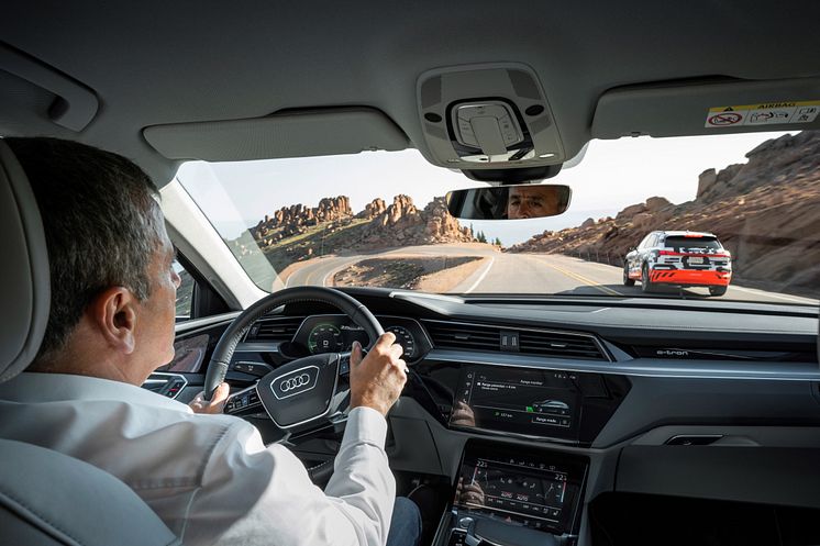 Audi e-tron prototype i rekuperationstest på Pikes Peak - interiør