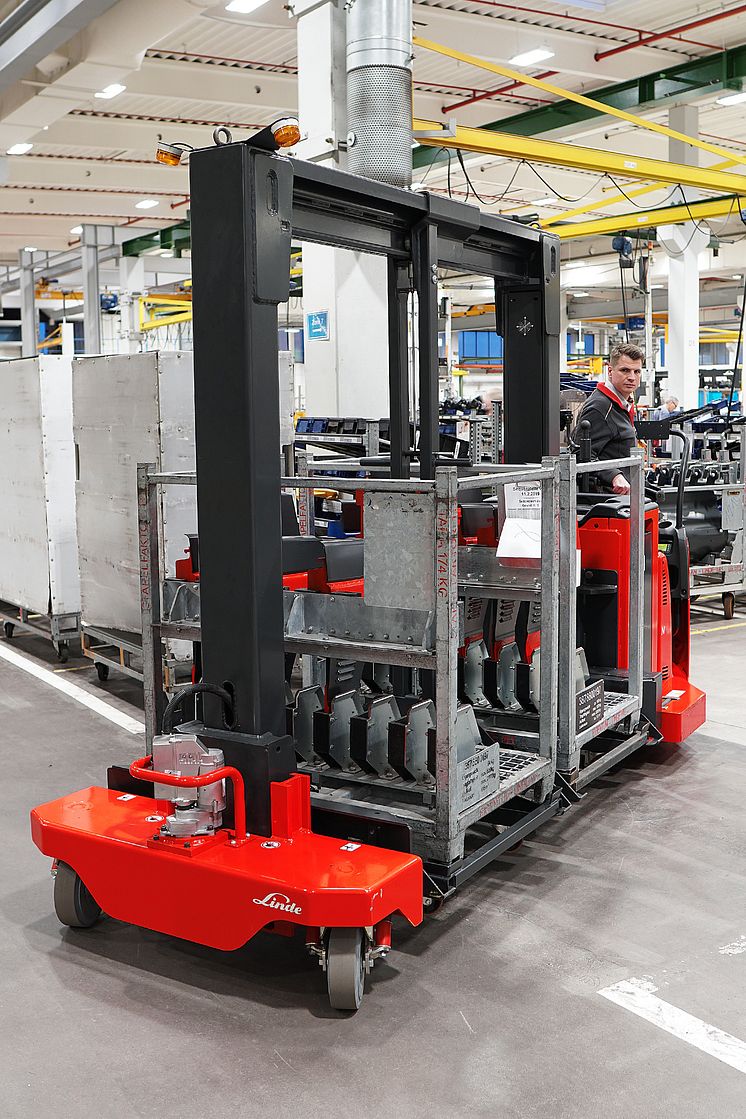 Linde Trolley Supply Truck