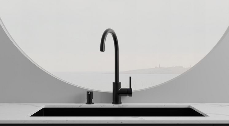 Primy Köksblandare Steel Curve Shadow 30003 & Primy Tvålpump Steel Clean Dispenser Shadow 35003