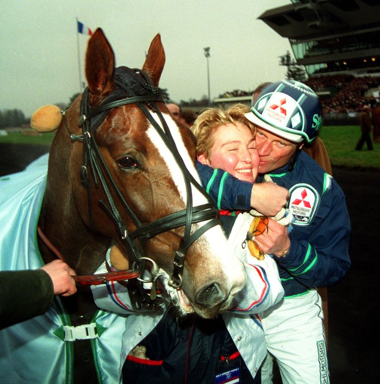 Glada miner efter vinsten i Prix d' Amerique 1993