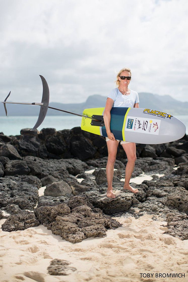 Hi-res image - Ocean Signal - Kite racer Gina Hewson