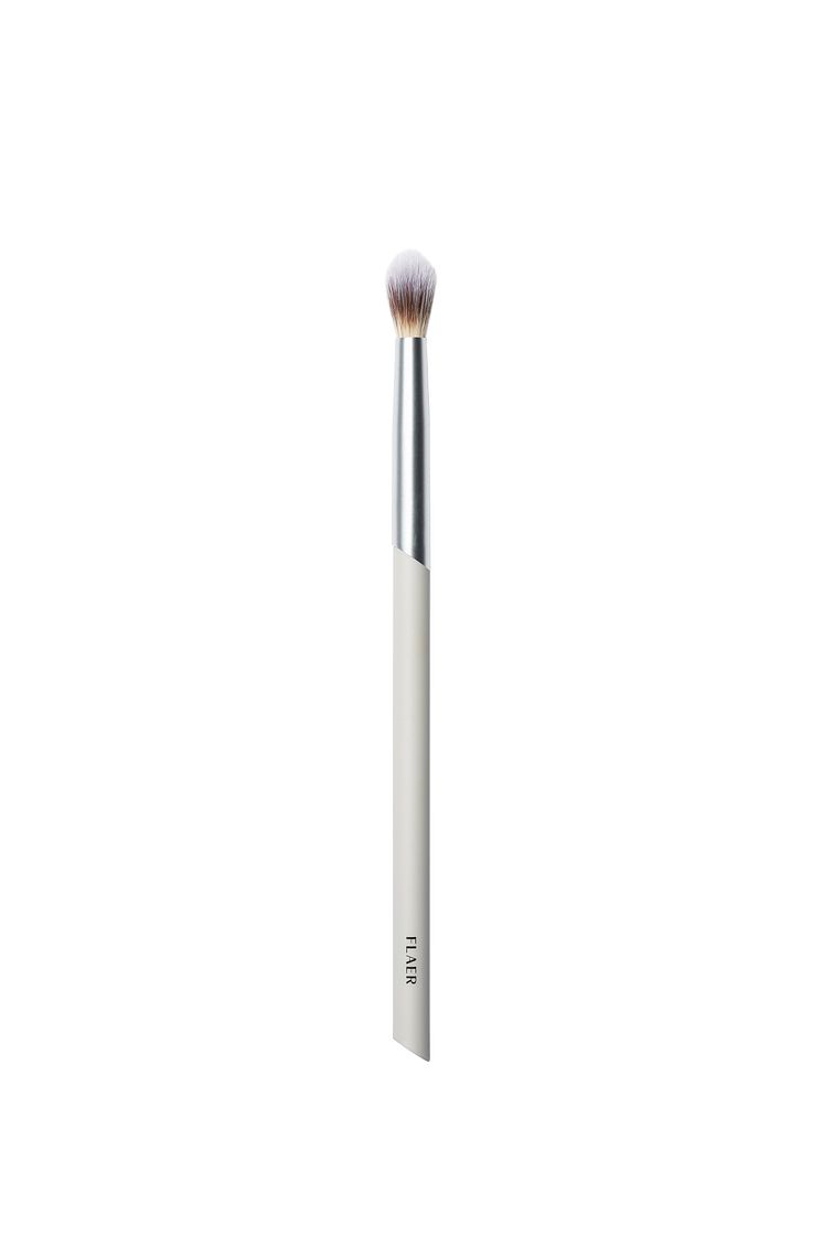 FLAER 301 Tapered Blending Brush