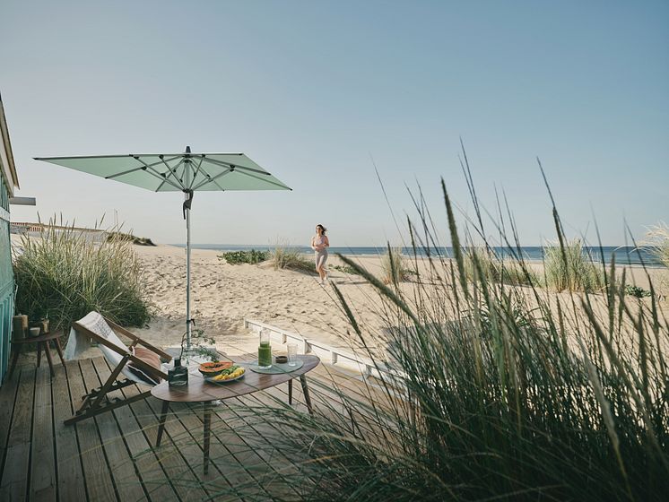Glatz_Fortino Riviera_with woman_2023
