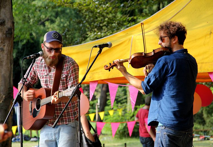 Tag der offenen Tür im Kinderhospiz: Bärenherz-Sommerfest lockt 1.000 Besucher in den Kees’schen Park