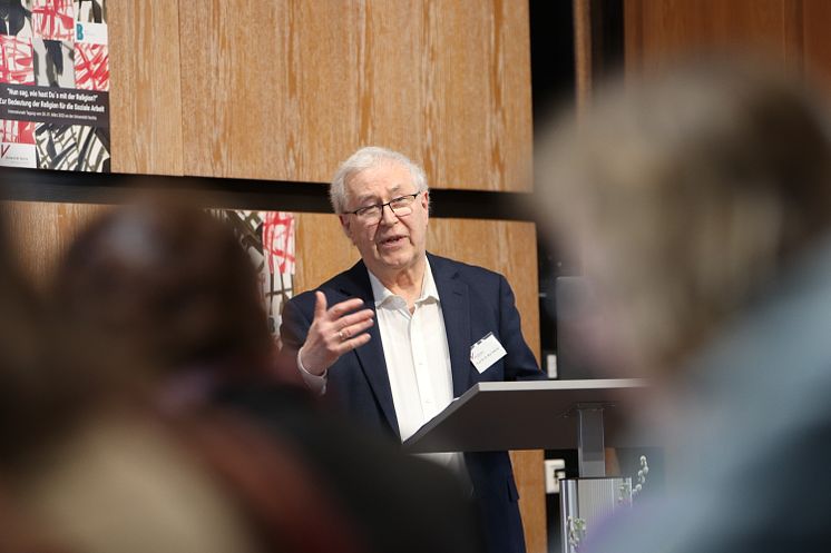 Internationale Tagung |  Wie der Religionstatsache in der Sozialen Arbeit begegnen? 