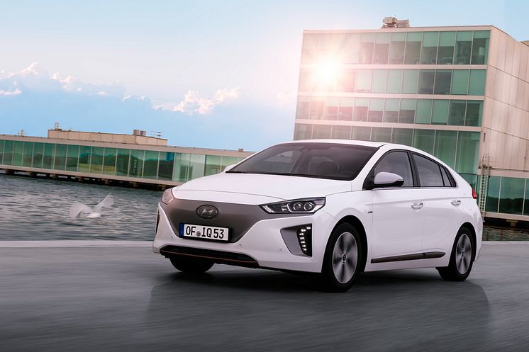 IONIQ EV