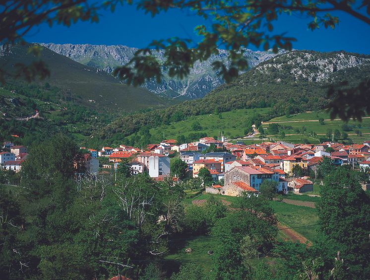 Picos de Europa Cantabria 002.jpg