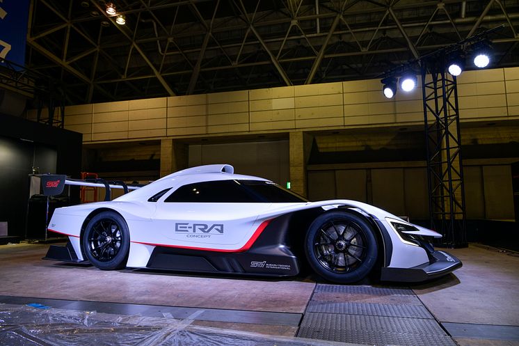 Subaru_STI_E-RA_Concept_tas2217