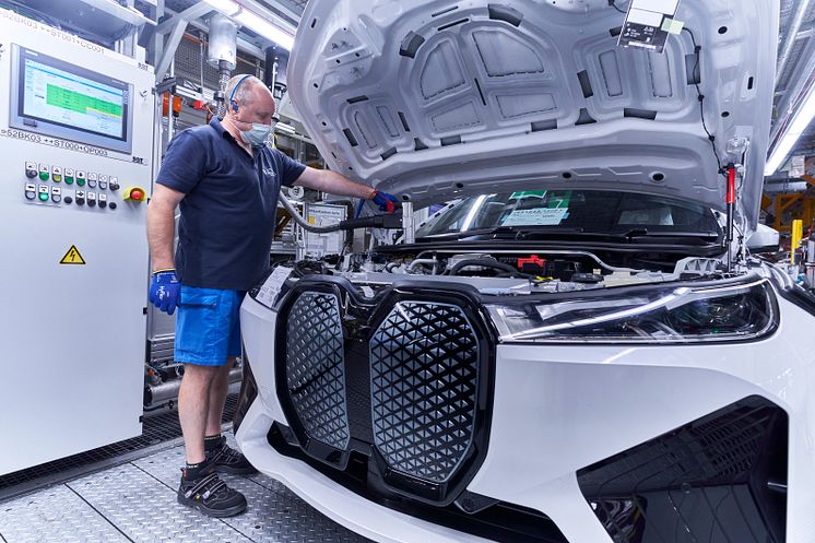 BMW iX i produksjon