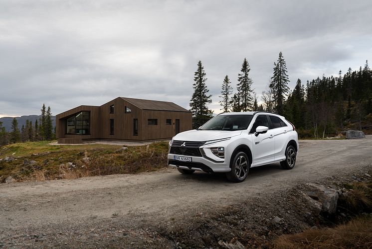 MITSUBISHI ECLIPSE CROSS PHEV