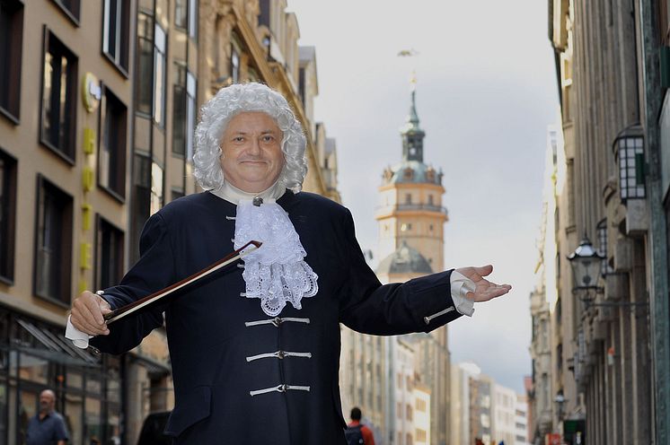 Thomas Zemmrich als Bach vor der Nikolaikirche 