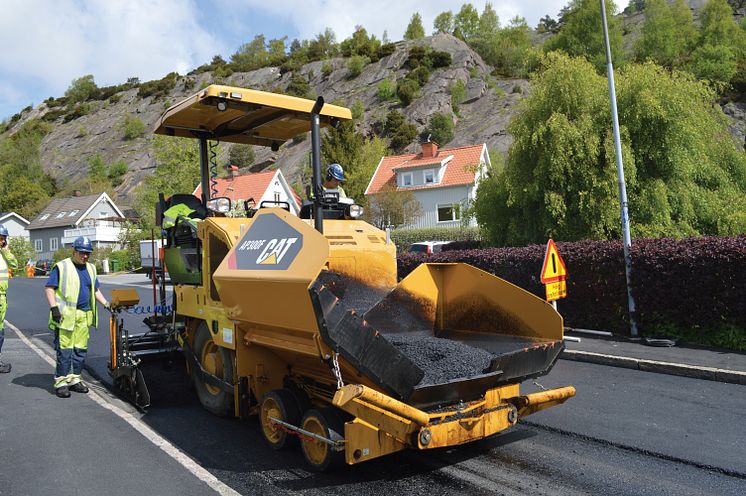 Cat AP300F asfaltsläggare