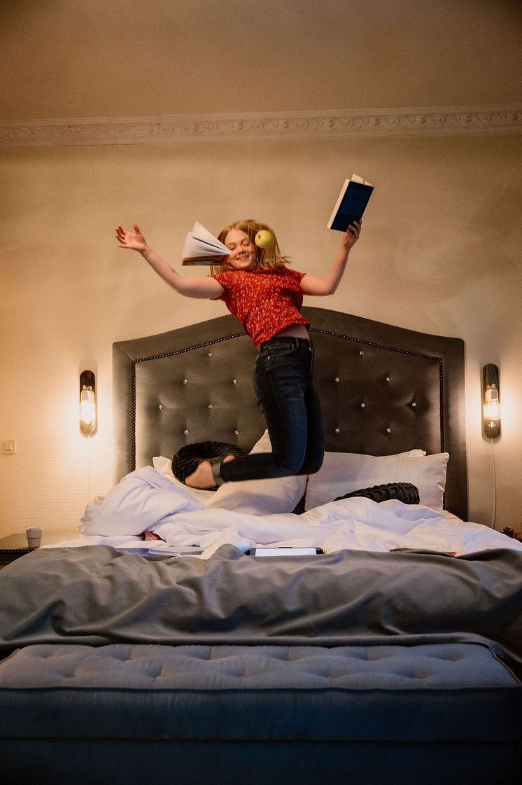 Bed and Study