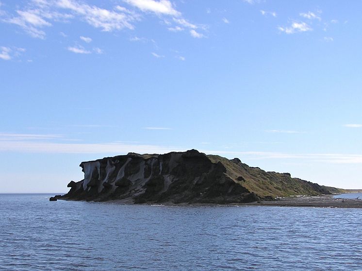 Eroderande kustnära permafrost från Laptevhavet.