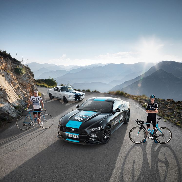 Allez les Bleus – vagyis hajrá, kékek! Akárcsak Le Mans-ban, a Ford a Tour de France-on is győzelemre tör, 50 évvel visszaforgatva az idő kerekét