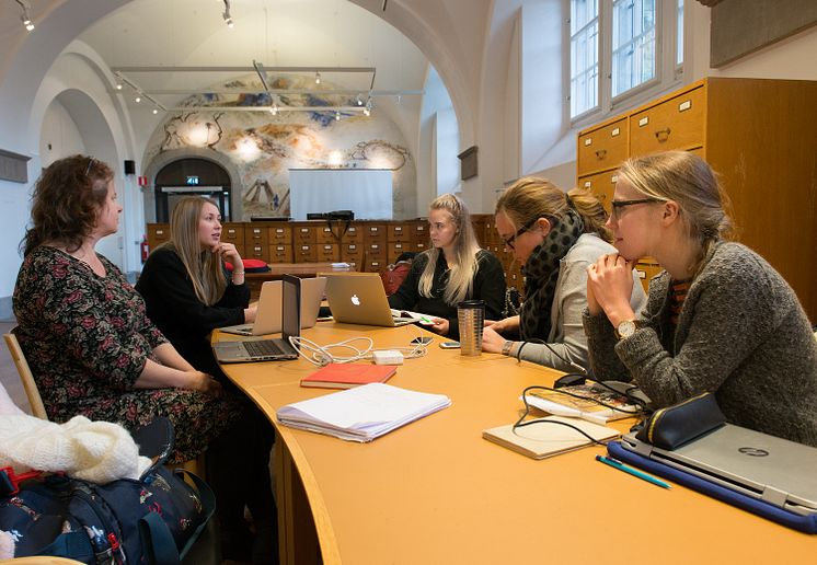 Pilotprojektet Att skriva kulturhistoria på Wikipedia, läsåret 2016/2017 av Nordiska museet och Wikimedia Sverige