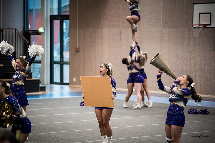 Cheerleading Helsingborg Arena.jpg