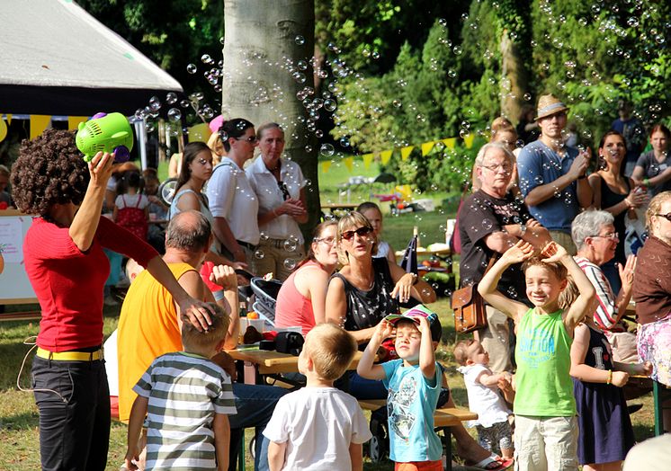 Tag der offenen Tür im Kinderhospiz: Bärenherz-Sommerfest lockt 1.000 Besucher in den Kees’schen Park