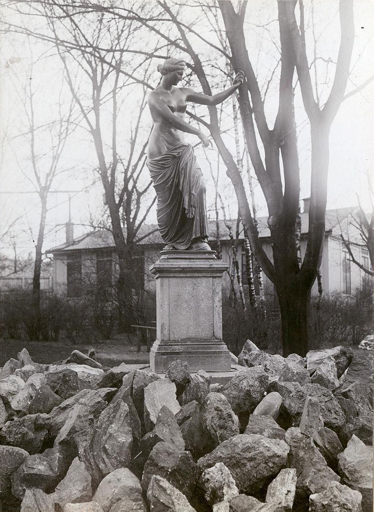 Venus Capua -  Lorensbergsparken 1912 (Göteborgs stadsmuseum