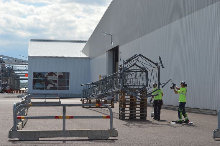 Titan mastbelysning hus Södra Cell