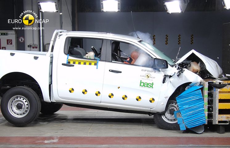 FORD RANGER - EURO NCAP - 2