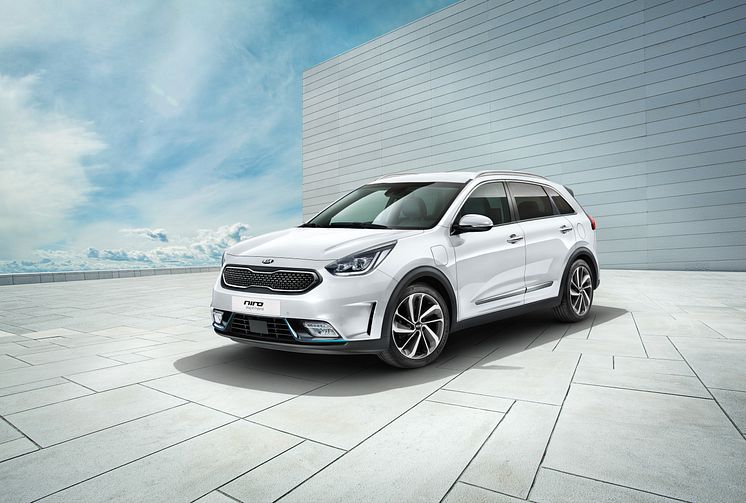 Kia Niro PHEV - exterior 4