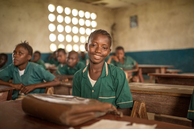 Zainab (11) fra Sierra Leone er hovedperson i FORUT Skoleløpet