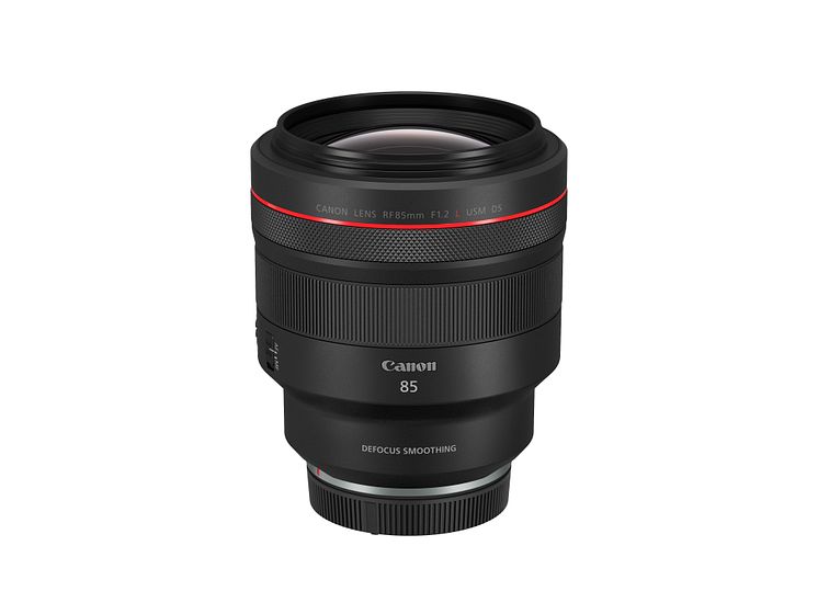 RF85mm F1.2 L USM DS CAP FRA 02