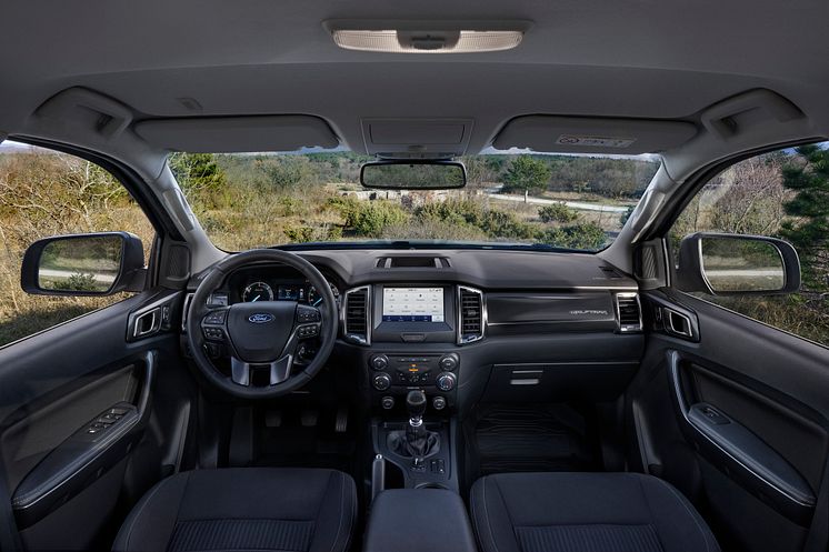 2021FordRanger_Wolftrak_Interior_03