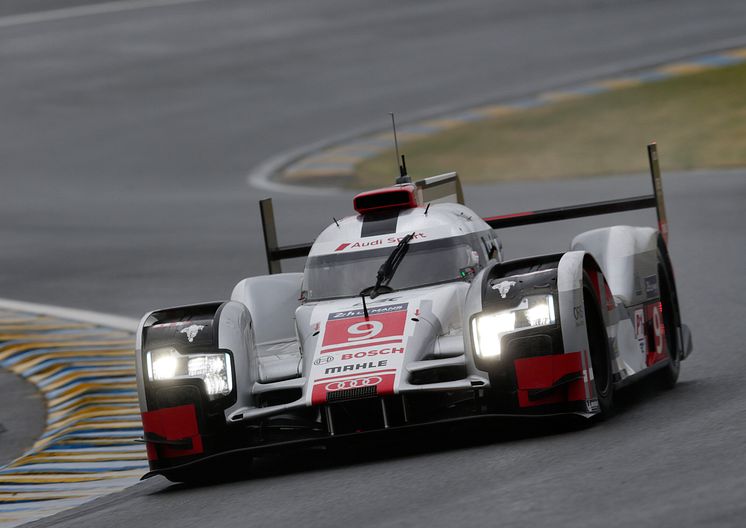 Audi R18 e-tron quattro #9 (Audi Sport Team Joest), Filipe Albuquerque, Marco Bonanomi, René Rast