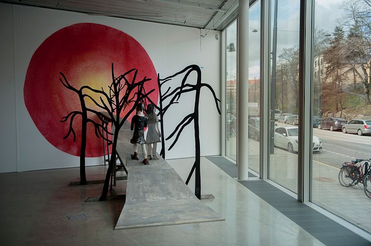 Klara Kristalova,  The thin friend/Den tunna vännen, 2012 