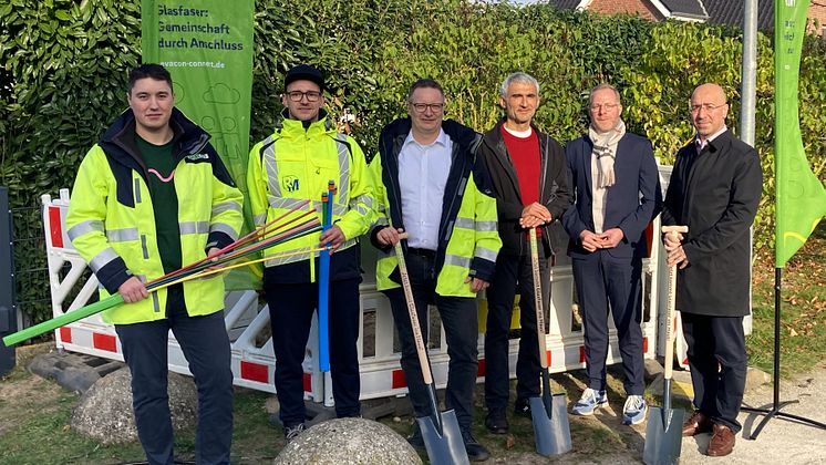 PM_Avacon startet Glasfaserausbau in Thiemorgen