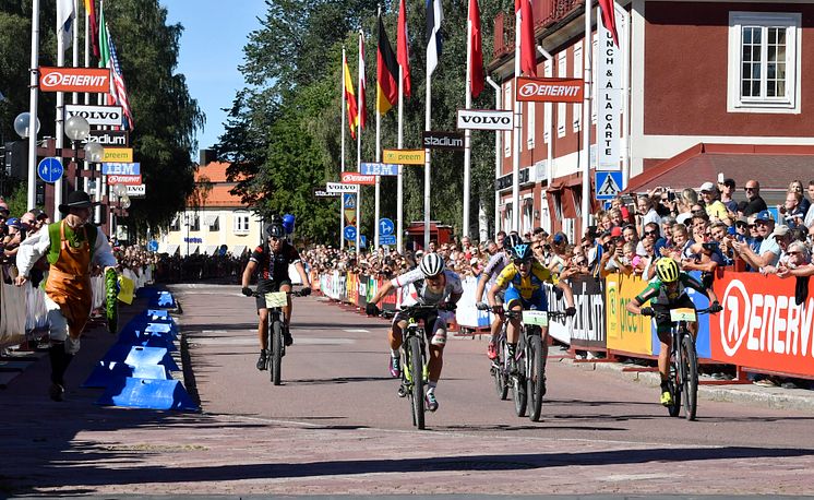 Hildegunn Gjertrud Hovdenak vann Cykelvasan 90 2018