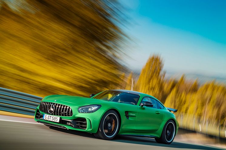 AMG GT R