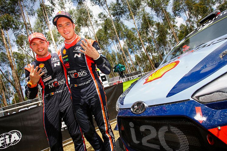 Dubbla pallplatser i Rally Australia för Hyundai Motorsport.