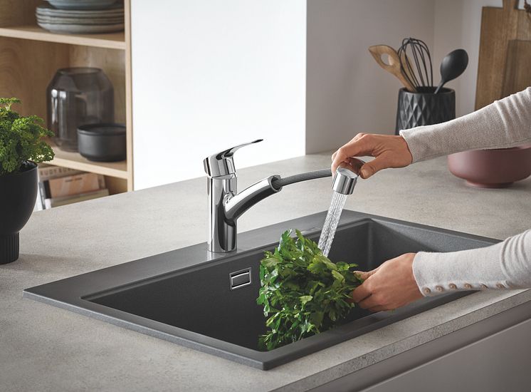 GROHE_Eurosmart Single-lever sink mixer_Chrome_30305000_Mood