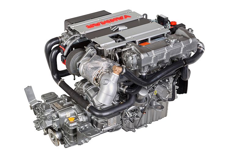 High res image - YANMAR - new 4LV marine diesel engine - right side back