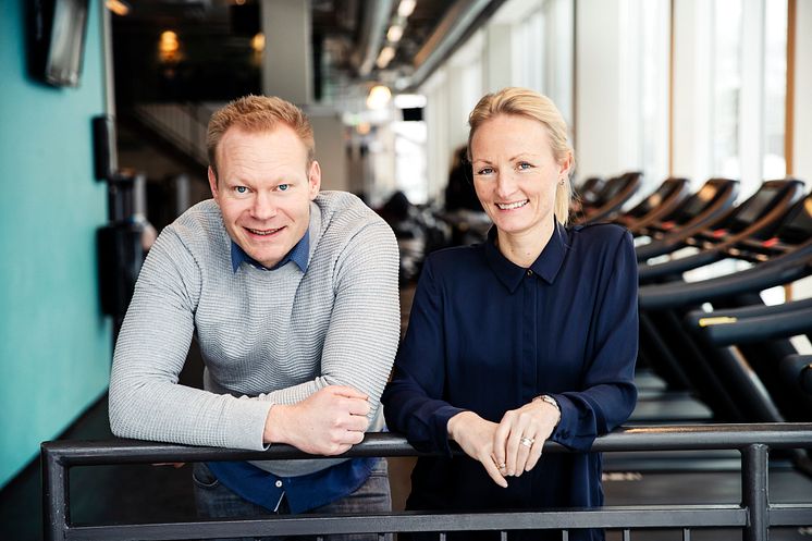 Daglig leder i STERK, Kjetil Larsen, har høye ambisjoner for det nye treningssenteret. Her med utleiesjef Cecilie Landgraff Bruusgaard, som er veldig fornøyd med å kunne tilby et bredt og komplett helse- og treningstilbud på HasleLinje.  