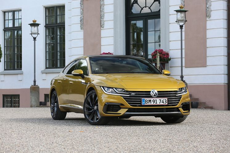 Arteon 2,0 TSI R-Line 09