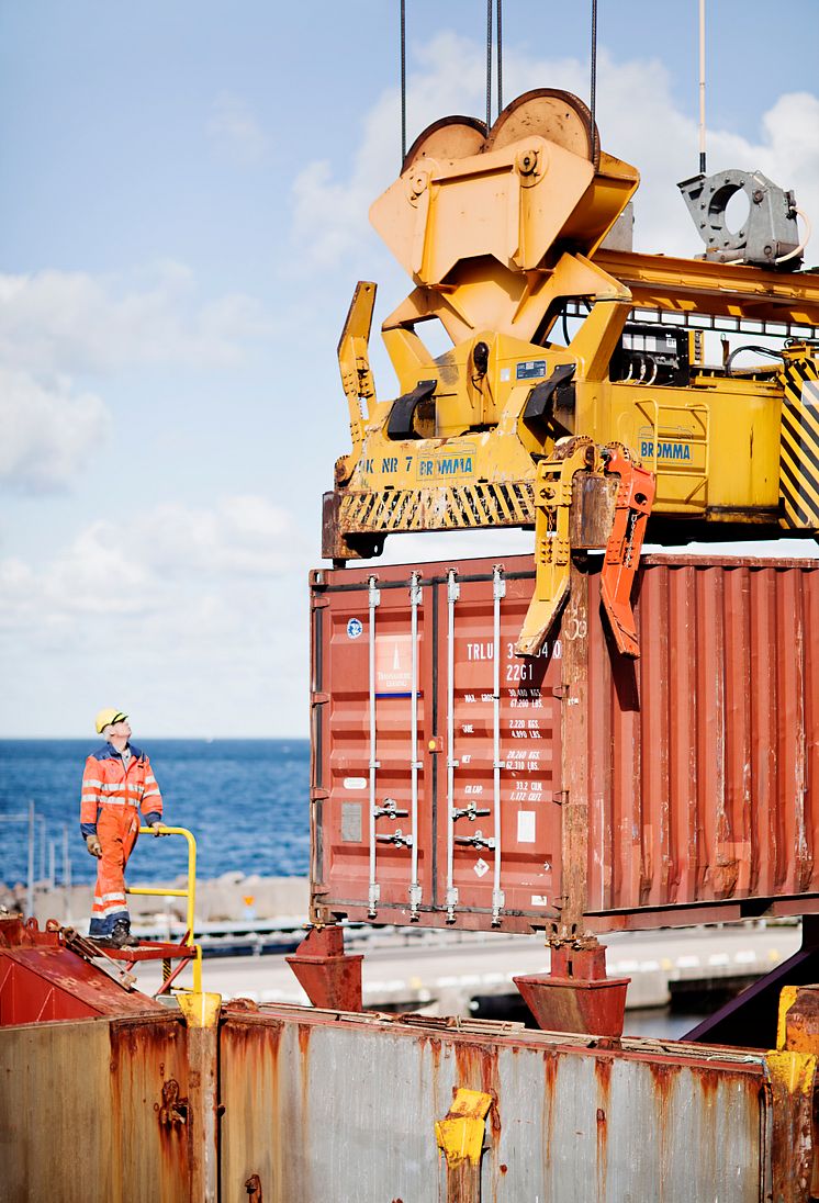 Containerlyft på fartyg