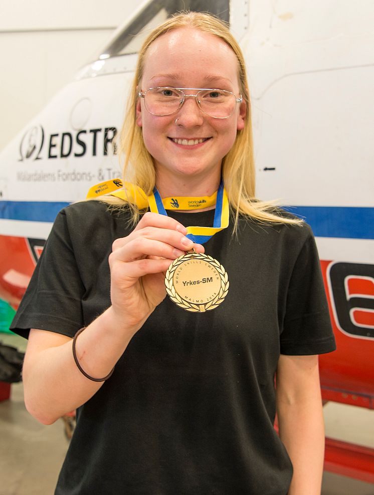 Caroline Söderqvist vann Yrkes-SM i Flygteknik
