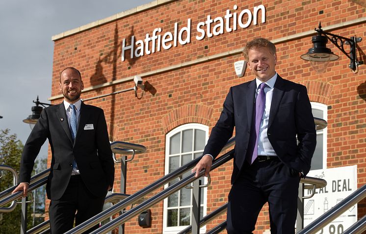 Transport Secretary Grant Shapps opens rail's largest Electic Vehicle charging hub at Hatfield Station