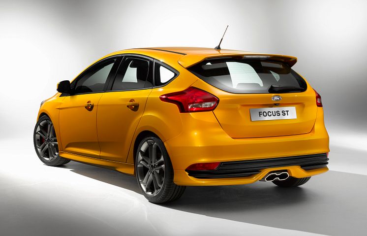 NY FORD FOCUS ST - 2